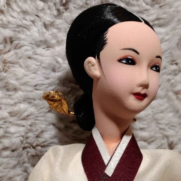 Korean doll w stand. - Picture 2 of 8